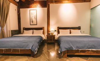 Xiheyuan Homestay (Jianshui Ancient City Small Train Store)