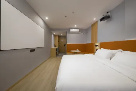 Xiyue holiday inn Отели рядом с достопримечательностью «Changzhou College of Information Technology»