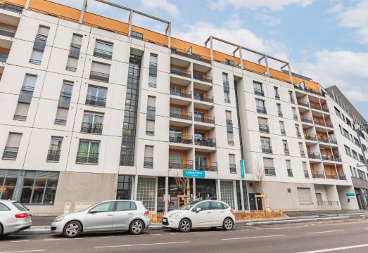 아파트시티 리옹 바이세 생시르