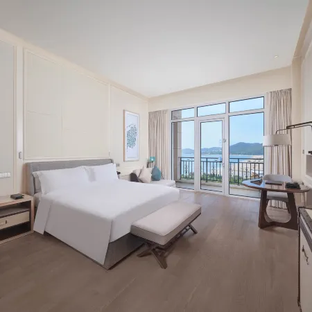 Hilton Dalian Golden Pebble Beach Resort