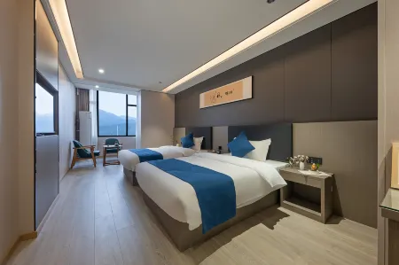 Yuelaiju Smart Hotel (Lushan Scenic Area Donglin Giant Buddha) Отели рядом с достопримечательностью «Lushan Taohuayuan Scenic Area»