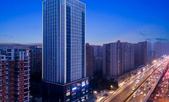 Blue Wind Hotel (Guanggu Pedestrian Street University for Nationalities)