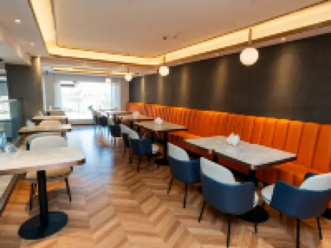 LanOuShangPin Hotel (Funing Development Zone Avenue Xiangyang East Road) فنادق في فونينغ