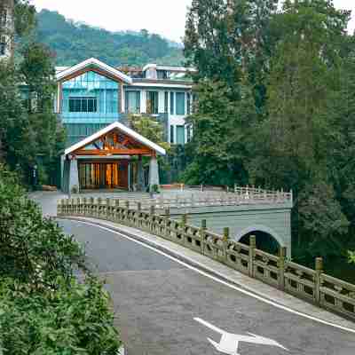 峨眉山紅珠山賓館禪意山居 Hotel Exterior