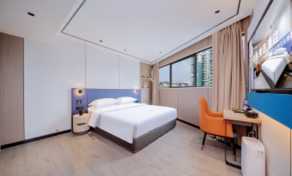 Yimi Collection Hotel (Guangzhou Rainbow Bridge Chenjiaci Subway Station Branch)