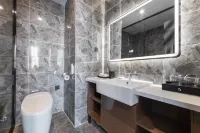 Grand Hyatt Aral Man Hotel - 4-Star