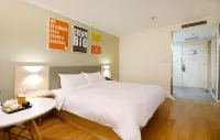 HanTing Hotel (Shenyang Imperial Palace Zhongjie Subway Station) - 2 ดาว