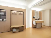 JI Hotel (Shenzhen Huaqiangbei Huaxin Subway Station) Hotels near Huaxin Station
