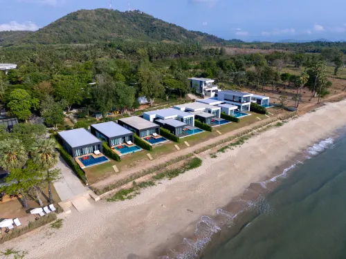 Sunshine Paradise Resort Hotels in Thap Sakae