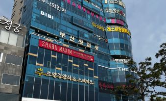 3. 에이치에비뉴호텔..