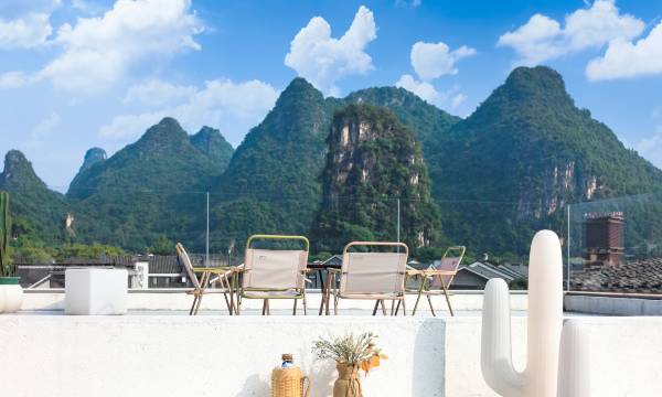 Regency Holiday Hotel
