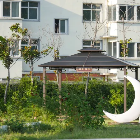 Dongshan Xiaozhu Hotel