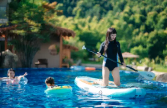 Nomadland Villa Resort