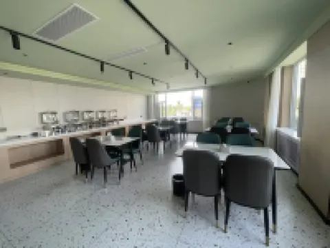 GreenTree Inn Express Hotel (Dongying North Second Road Branch)