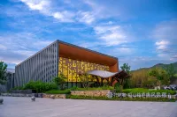 Floral Lux Hotel · Jian Shan Jie Lu Tang Feng Homestay