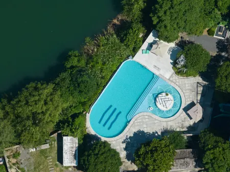 Qingjing Qiandao Lake Hostel Отели рядом с достопримечательностью «Xin'anjiang Hydropower Station»