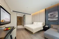 Atour Hotel Suzhou Dushu Lake Moon Bay Subway Station Hotels in East of Suzhou Industrial Park/Eslite