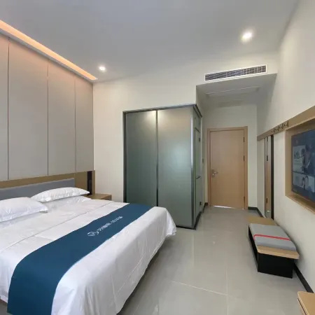 Rujia Huayi Selected Hotel (Pingshan East Huishe Town Branch)