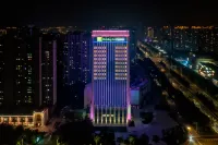 海門センターホリデイ イン エクスプレスホテル 南通高等師範学校 (海門分校)周辺のホテル