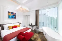 Three Corners Avenue Hotel - Beach
