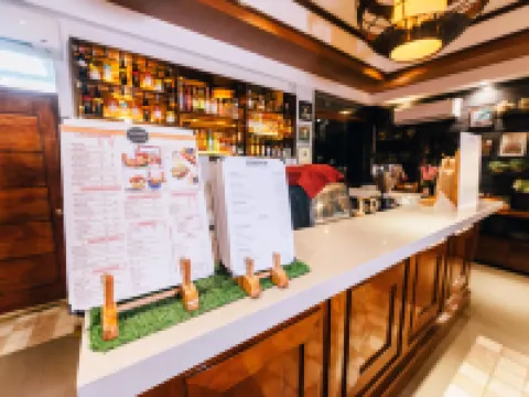 LONDON BEACH RESORT AND HOTEL ジェネラル・サントスのホテル