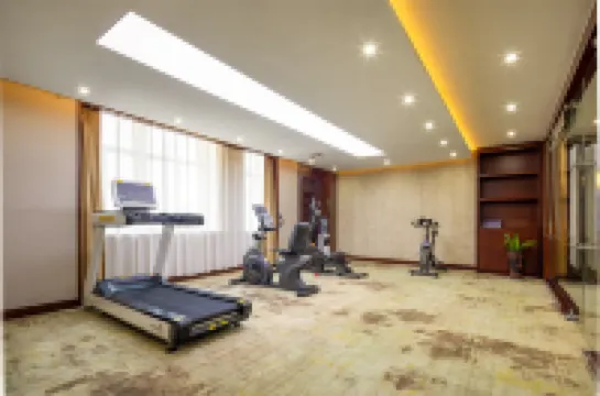 藝龍萬國酒店（湖州東吳銀泰城店）