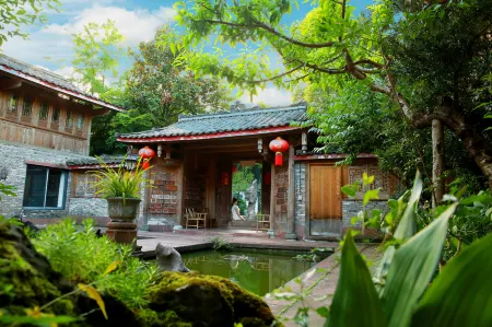 Yaan Lushan · Nanqi Meisu (Jinsinan Fulun Art Museum Store, Yingbin Avenue) Отели в г. Лушань