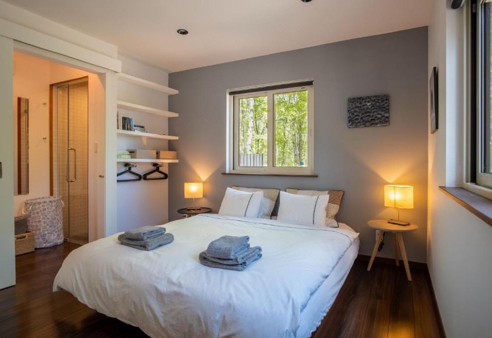 Beautiful Soga Forest Hideaway Over view