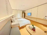 LHHOTEL Hotels in Qinglong