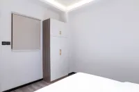 Qianshan Rd Homestay (Huanan Square, Dalian) Hotels in Dalian
