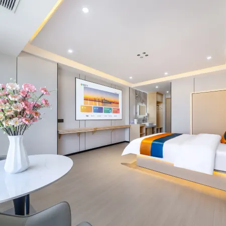 Lufeng Meiyue Four Seasons Hotel (Xuanwu Mountain Jieshi)