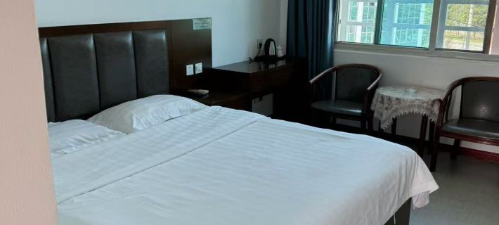Tianyi Grand Hotel Hotels in Miluo City