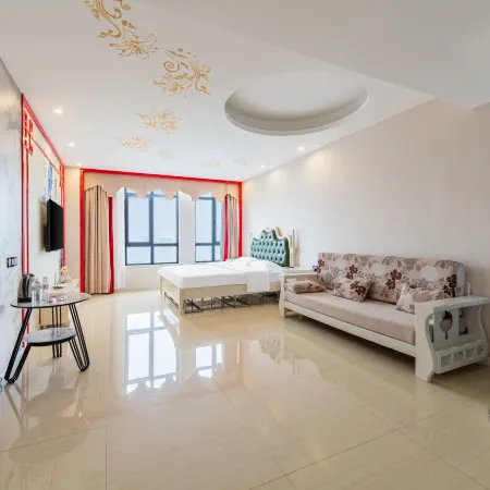 Jiuduo Yunjing Homestay (Xinyang Railway Station Tianrun Plaza)