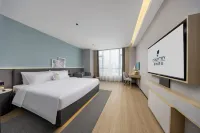 Country Inn & Suites by Radisson（Guigang Pingnan Donghu Commercial Pedestrian Street Store） - Parkplatz