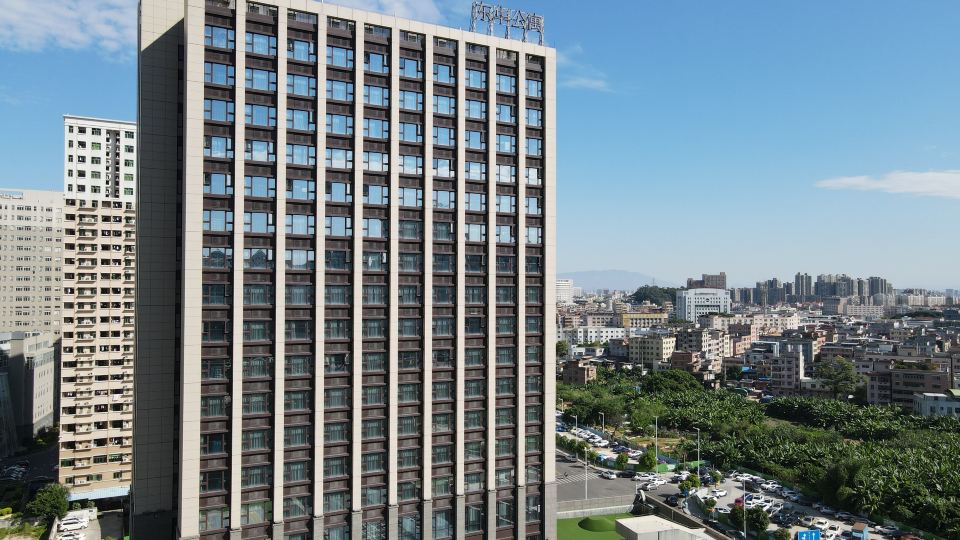 Donghua Apartment
