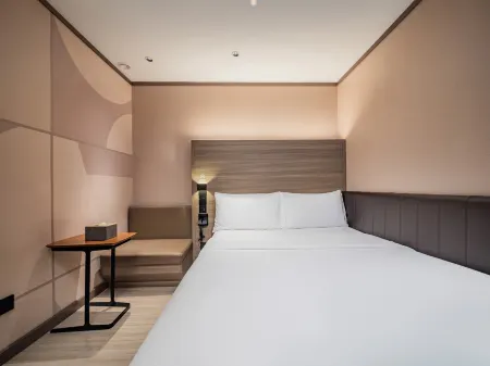 HanTing Hotel (Chengdu Tianfu Square Subway Station)