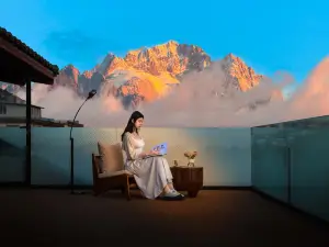 Moonlight Treasure Box Hotel