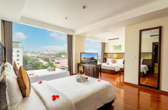 THANH LICH ROYAL BOUTIQUE HOTEL