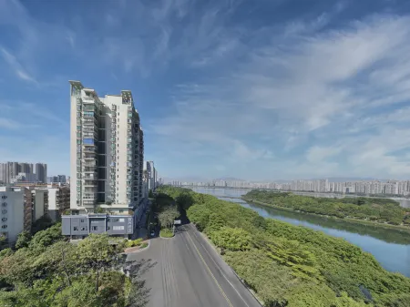 Echarm Hotel (Qingyuan Qingchengzhan Municipal Government) Отели рядом с достопримечательностью «Jiangxin Island»