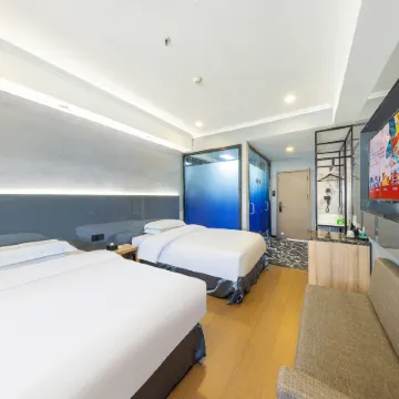 TOWO Superior Hotel Friendship Square Tiain Station Branch)