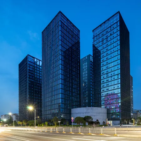 Platinum lnternational Apartemnt Shenzhen Pingshan High Railway Station Baolong Subway Отели рядом с достопримечательностью «Biadi Share Co. ООО.»