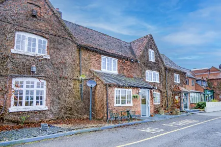 Warwickshire Park Hotel Kenilworth by Belvilla Отели в г. Балолл Коммон