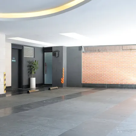 waltz hotel