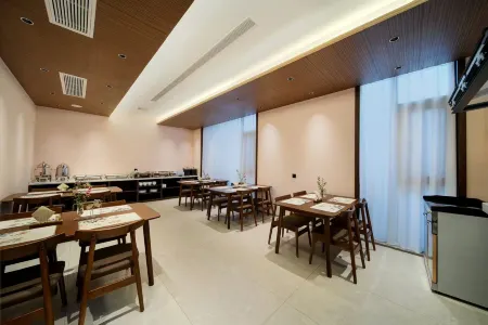 Juntang Meishu Hotel (Guangyang Xinboda Department Store, Huanghe Avenue, Yuanyang)