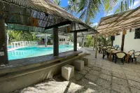 Pili Beach Resort Agmanic - Pool