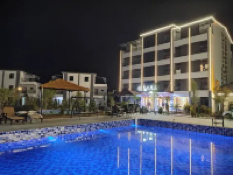 โรงแรมบ่อน้ำพุร้อนเหอซี ตงหยวน เหอหยวน