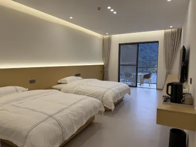E'mei Mountain Jinghu Villa (Qingyin Pavilion Scenic Area Branch) Hotel in zona Qingyin Pavilion
