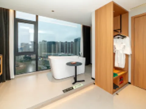 Jun Yuelan Hotel (Qinzhou Changrong World Trade Plaza Qinzhou East Station) Hotéis em Qinzhou