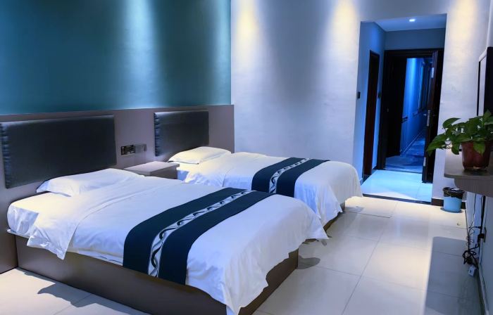 Yuecheng Express Hotel