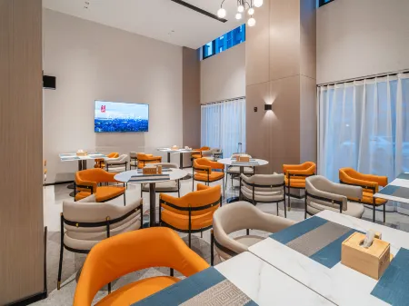 Borrman Hotel (Tangshan Huochezhan) Отели рядом с достопримечательностью «Tangshan Vocational and Technical College»